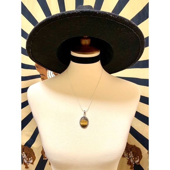 π Beautiful golden brown Tigers eye Gemstone - Picture 6 of 9